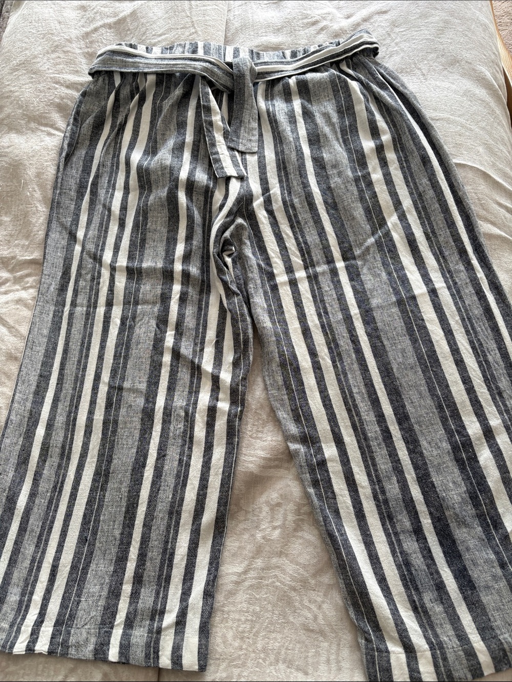 INC International Concepts Bluish Black & White Striped Women’s Casual Pants